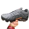 ⁦נעלי נייק-NIKE AIR MAX PLUS TN- ALUMIUIUM-CORAL⁩ – תמונה ⁦4⁩