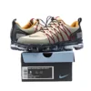 ⁦נעלי נייק-NIKE AIR VAPROMAX 2019 - CHAMPAGNE - GRAY LOGO⁩ – תמונה ⁦2⁩