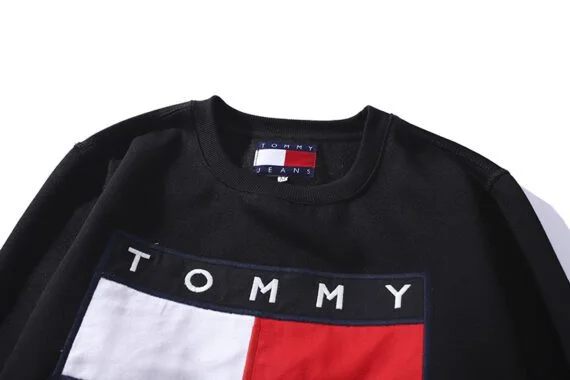 ⁦טומי הילפיגר-TOMMY SWETER MEN AND HOODIES MEN AND WOMEN - Black⁩ – תמונה ⁦3⁩