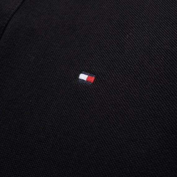 ⁦טומי הילפיגר-TOMMY POLO MEN'S TSHIRT - Black⁩ – תמונה ⁦11⁩