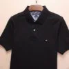 ⁦טומי הילפיגר-TOMMY POLO MEN'S TSHIRT - Black⁩ – תמונה ⁦3⁩