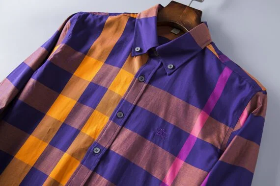 ⁦מעיל ברברי-BURBERRY BUTTON MEN - Daisy Bush Mix⁩ – תמונה ⁦3⁩