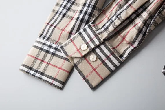 ⁦מעיל ברברי-BURBERRY BUTTON MEN - Dawn Pink Mix⁩ – תמונה ⁦11⁩