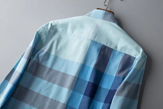 ⁦מעיל ברברי-BURBERRY BUTTON MEN - Onahau Mix⁩ – תמונה ⁦4⁩