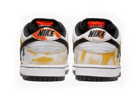 ⁦נעליי נייק-NIKE SB DUNK LOW PRO QS - Multi Color⁩ – תמונה ⁦4⁩