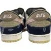 ⁦נעליי נייק-NIKE SB DUNK LOW PRO QS - Roman Coffee & Black⁩ – תמונה ⁦3⁩