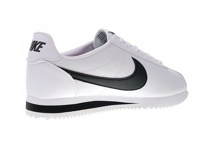 ⁦נעלי נייק-Nike Classic Cortez - Ghost⁩ – תמונה ⁦2⁩