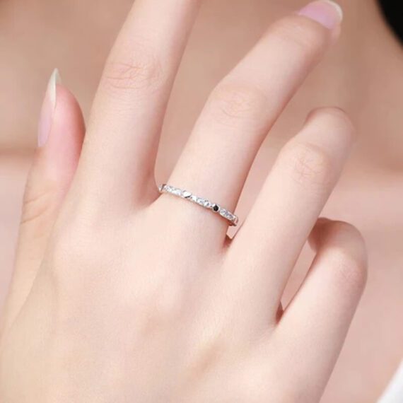 ⁦טבעת יוקרה-Silver Hearts Stackable Finger Rings For Women⁩ – תמונה ⁦2⁩