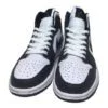 ⁦נעלי נייק אייר ג'ורדן גבוהות 1 צבע כחול לבן-Nike Air Jordan 1 High⁩ – תמונה ⁦8⁩