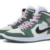 ⁦נעלי נייק-Nike Air jordan 1 Mid Dutch Green⁩ – תמונה ⁦2⁩