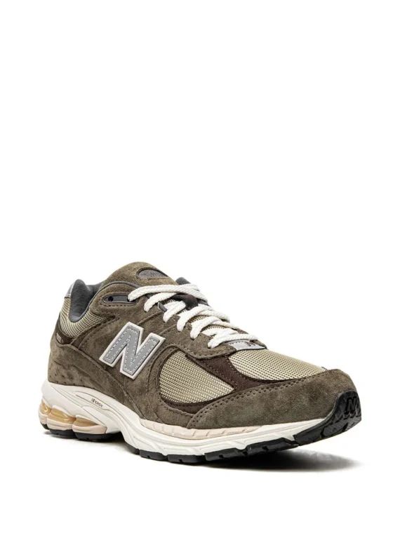 ⁦ניו באלאנס - New Balance 2002 R Dark Camo/Rich Earth sneakers⁩ – תמונה ⁦2⁩