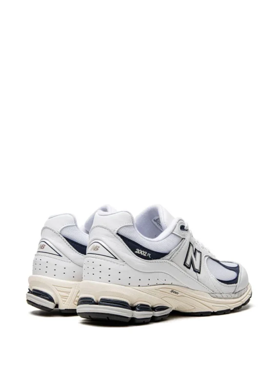 ⁦ניו באלאנס - New Balance 2002 R White/Natural Indigo sneakers⁩ – תמונה ⁦3⁩