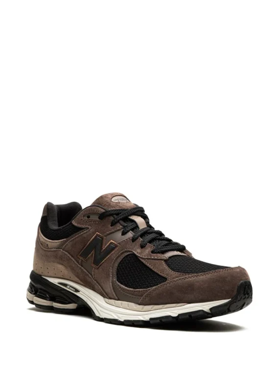 ⁦ניו באלאנס - New Balance 2002 R Brown sneakers⁩ – תמונה ⁦2⁩