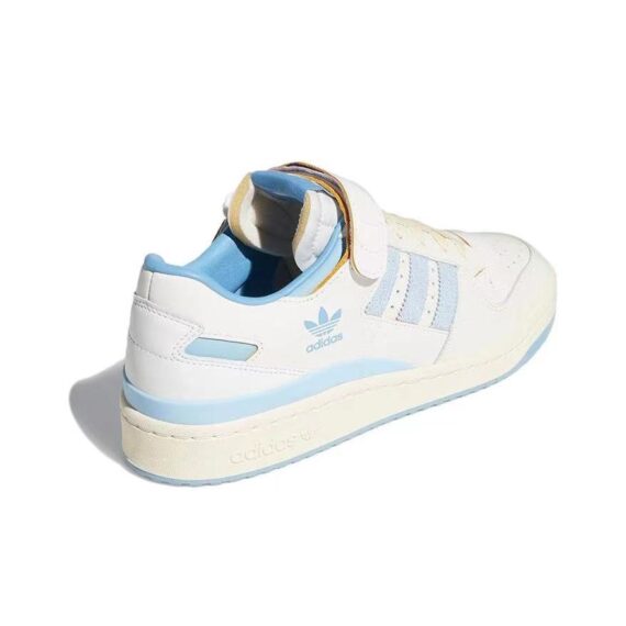 ⁦אדידס פורום - ADIDAS FORUM Low Off white/Sky Blue SNEAKERS⁩ – תמונה ⁦4⁩