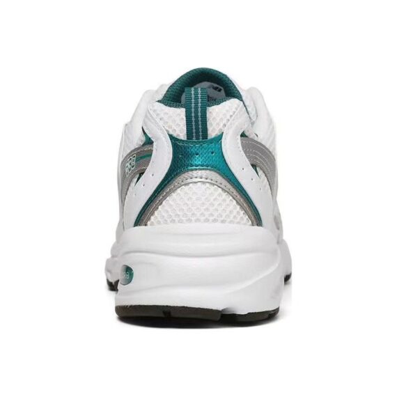 ⁦ סניקרס ניו באלאנס NEW BALANCE 530 GREEN & WHITE⁩ – תמונה ⁦5⁩