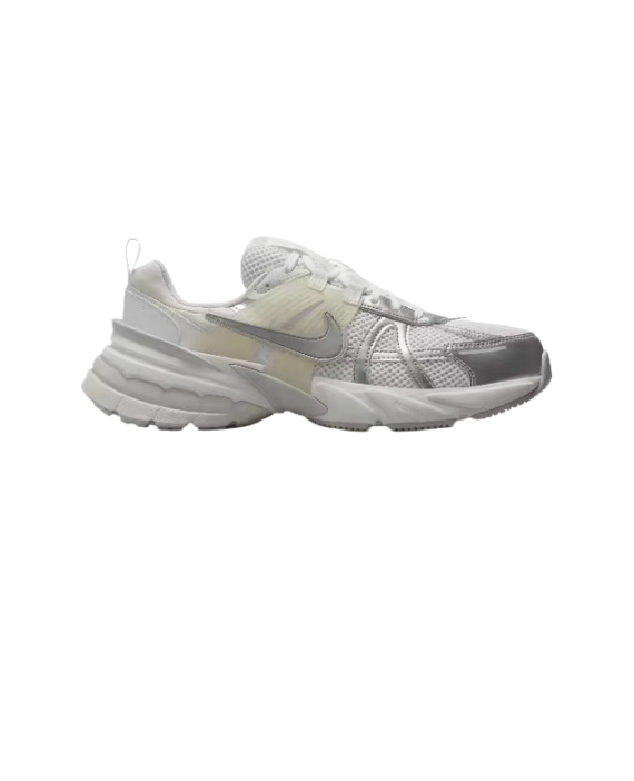 ⁦נעלי נייק סניקרס Nike V2K Run Silver Cream⁩ – תמונה ⁦2⁩