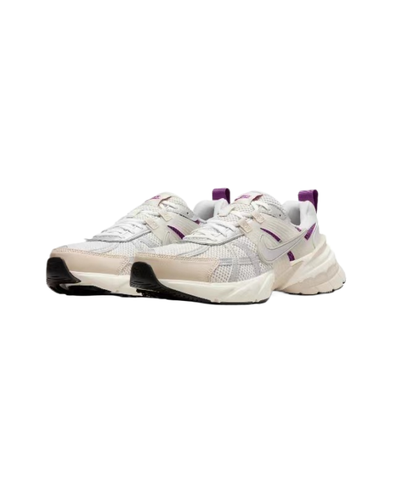 ⁦נעלי נייק סניקרס Nike V2K Run Purple Cream⁩ – תמונה ⁦3⁩