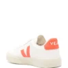 ⁦נעלי וג'ה - VEJA SHOES White ange⁩ – תמונה ⁦3⁩
