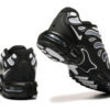⁦נעלי נייק- NIKE AIR MAX PLUS DRIFT Black White⁩ – תמונה ⁦2⁩
