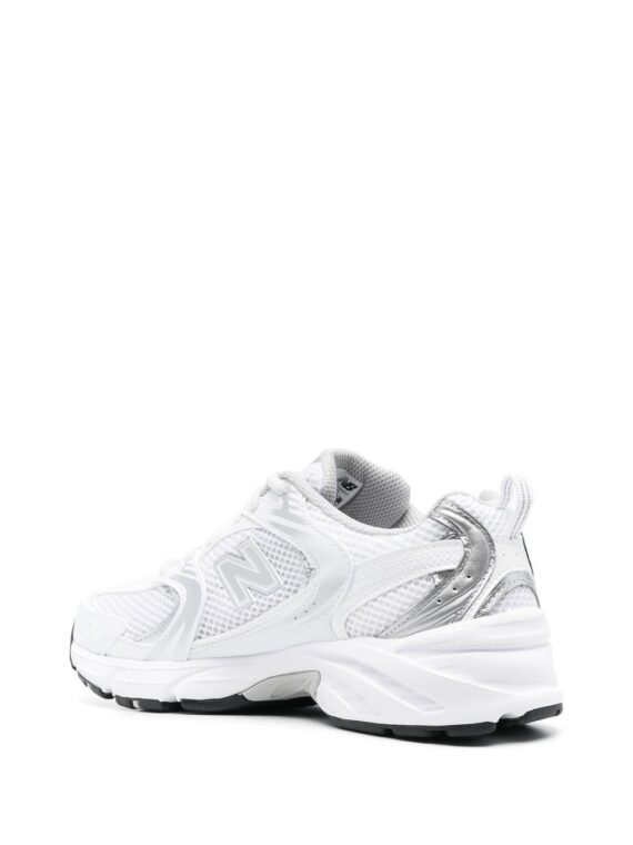 ⁦סניקרס ניו באלאנס NEW BALANCE 530 White Silver⁩ – תמונה ⁦3⁩