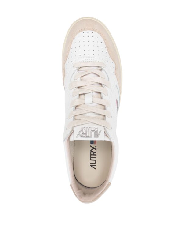 ⁦סניקרס - AUTRY Medalist Sneakers White⁩ – תמונה ⁦3⁩