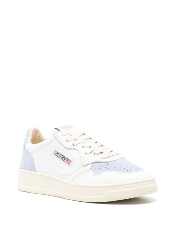 ⁦סניקרס - AUTRY Medalist Sneakers White/light Blue⁩ – תמונה ⁦2⁩