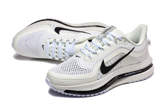 ⁦נעלי נייק Nike Pegasus Premium White Black⁩ – תמונה ⁦4⁩