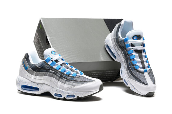 ⁦נעלי נייק NIKE AIR MAX 95 WHITE GRAY BLUE TURKIZ⁩ – תמונה ⁦5⁩