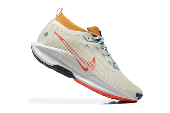 ⁦נעלי נייק Nike Pegasus Trail 5 cream⁩ – תמונה ⁦2⁩