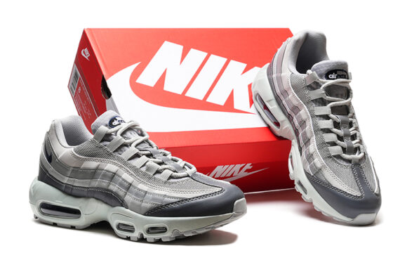 ⁦נעלי נייק NIKE AIR MAX 95 WHITE GRAY TURKIZ⁩ – תמונה ⁦5⁩