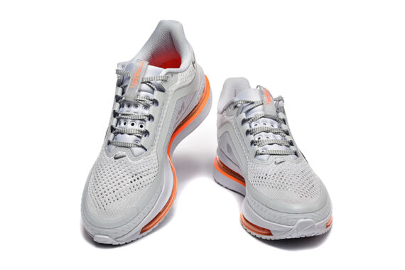 ⁦נעלי נייק Nike Pegasus Premium ange Silver⁩ – תמונה ⁦2⁩